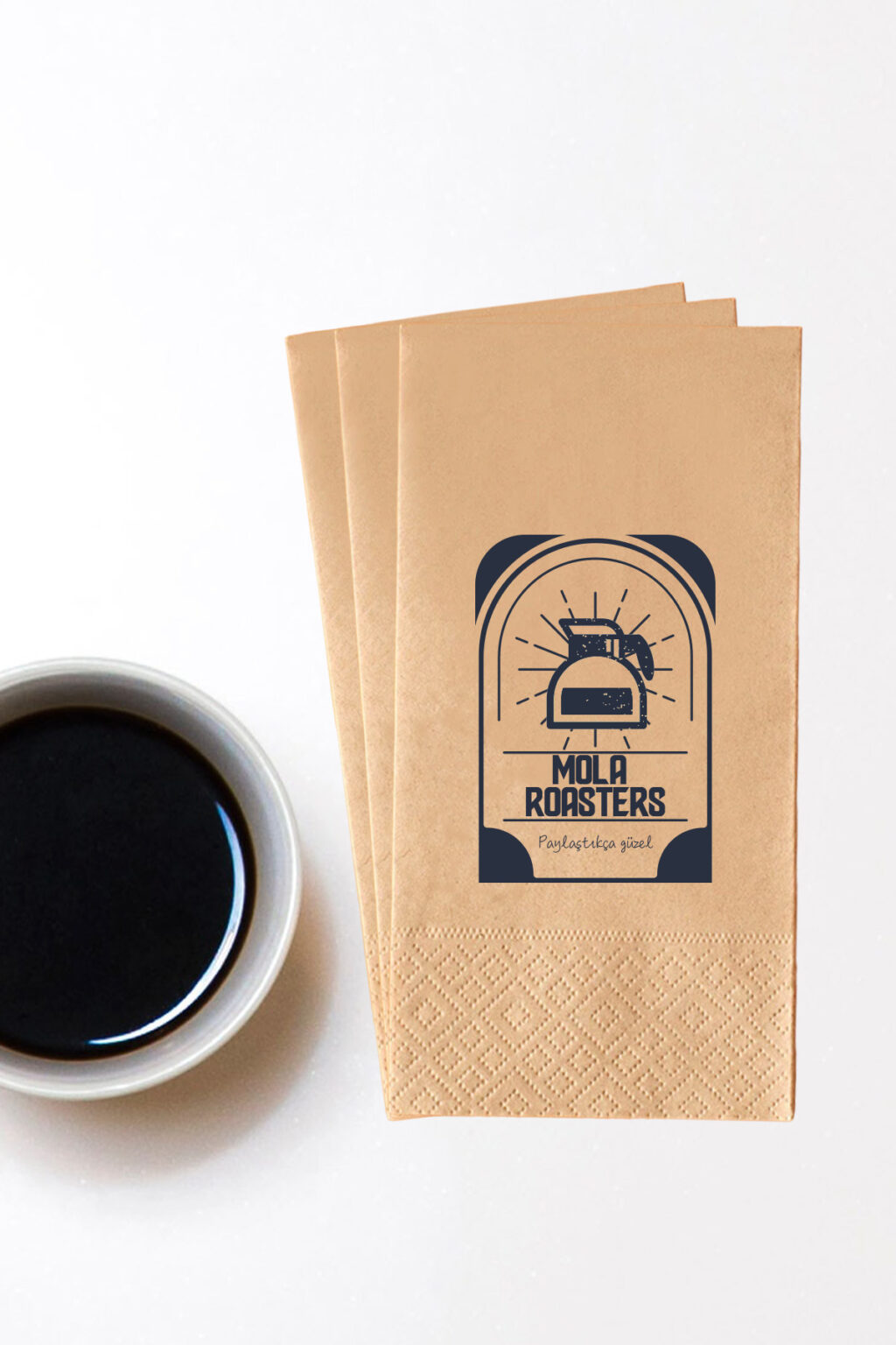 Kraft kağıt üzerine logo baskılı peçete